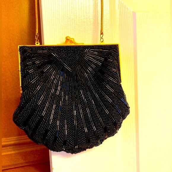 Beaded Metal Frame Purse in Black with Chain Strap - Picture 3 of 11